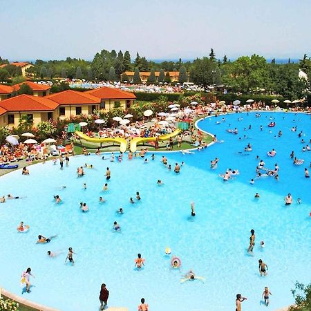 Camping Bella Italia In Peschiera Del Garda - Gardasee Exteriér fotografie
